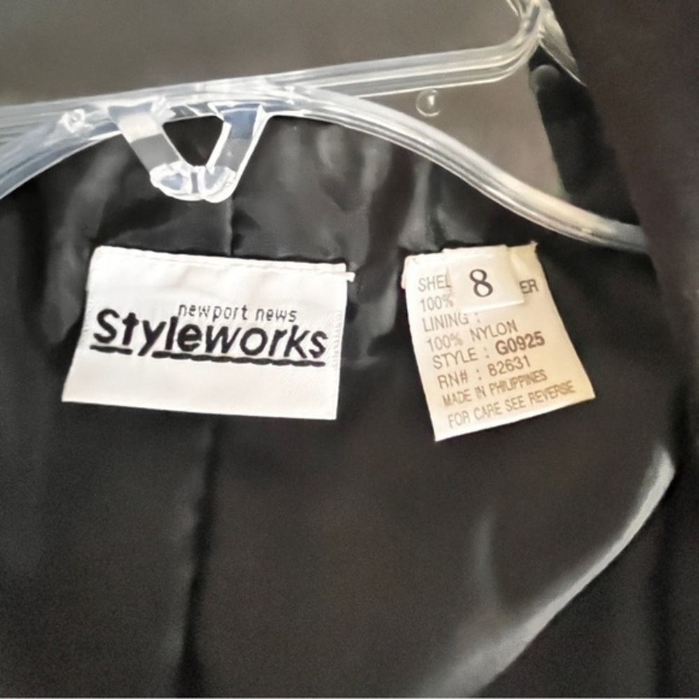 Newport News Styleworks Black White Jacket Women Small Zip Faux Pocket Lined VTG - Picture 2 of 10